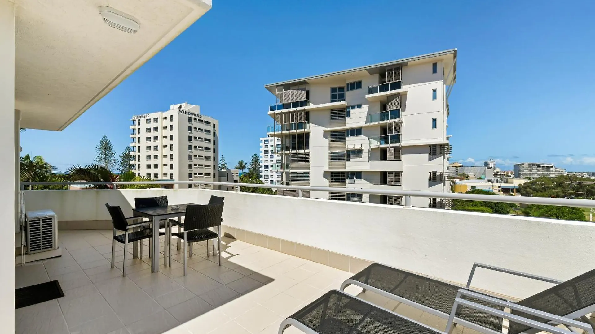 1Br With Private Balcony At Beach Club Resort Mooloolaba 0*,  Australia