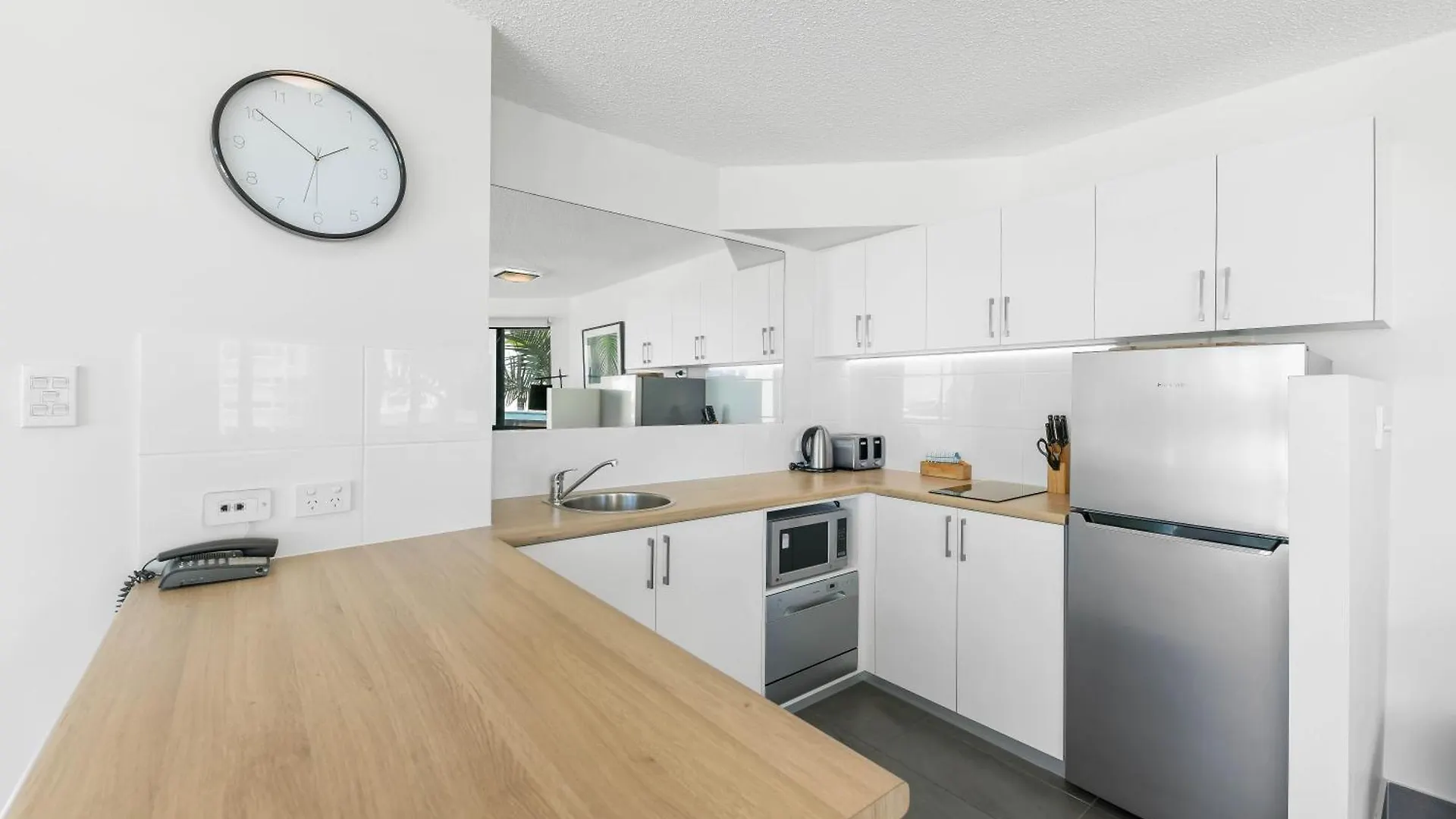 1Br With Private Balcony At Beach Club Resort Mooloolaba Apartment