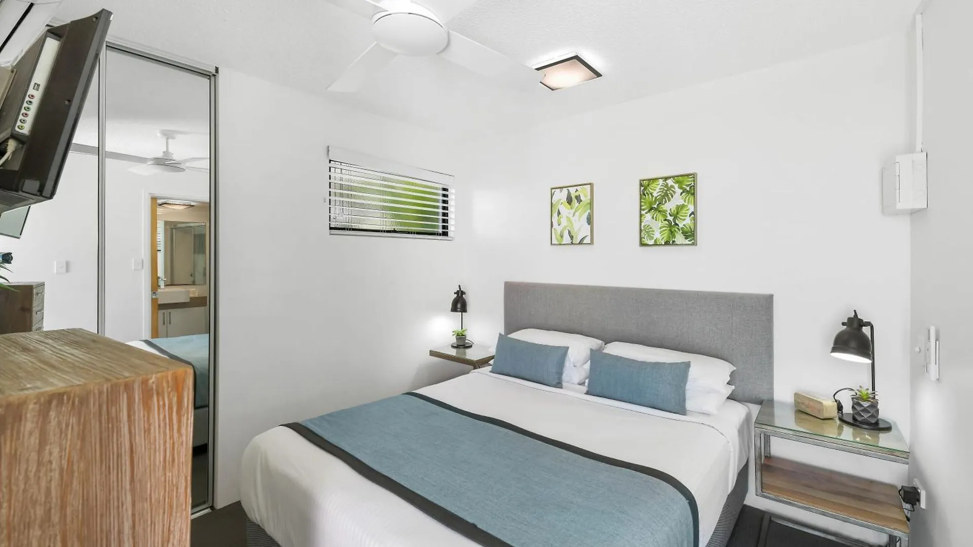 1Br With Private Balcony At Beach Club Resort Mooloolaba